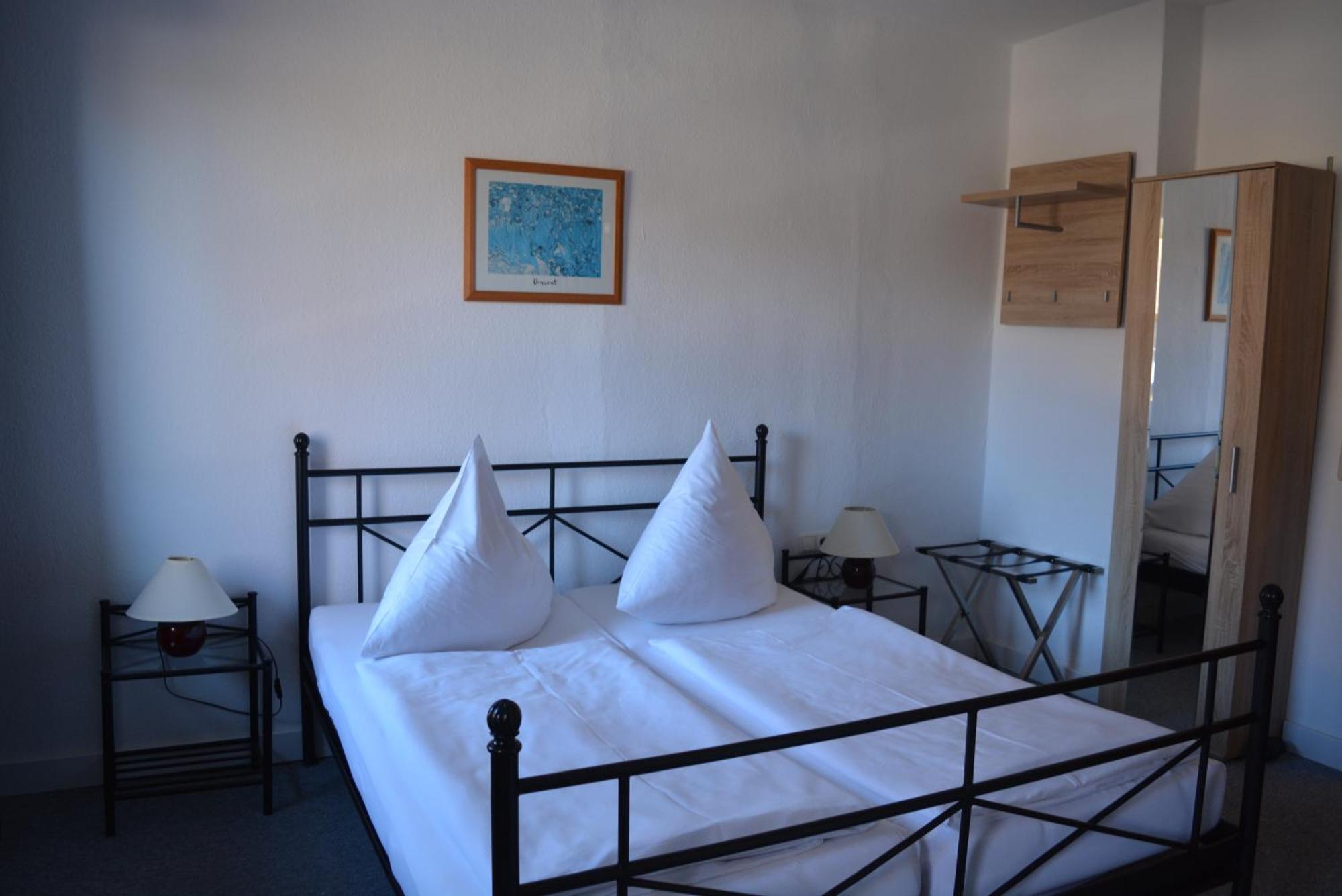 Double Room,1535314126:JPEG